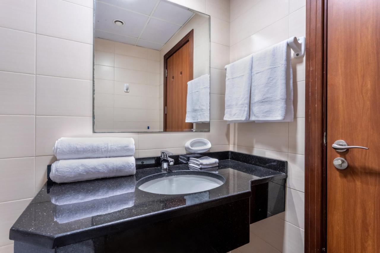 Live Spacious 3Br Apartment All En Suite & Balcony 두바이 외부 사진